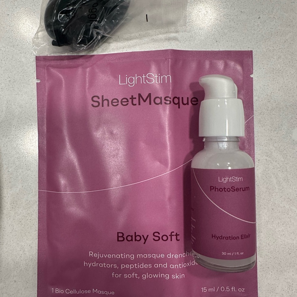 LightStim Hydration Set with Serum and Mask - Picture 2 of 7